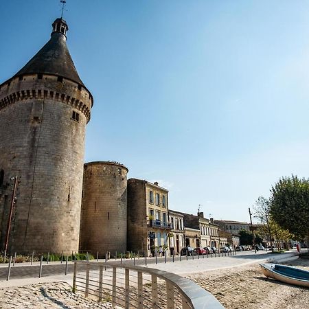 Logis Hotel De La Tour Libourne Exterior photo